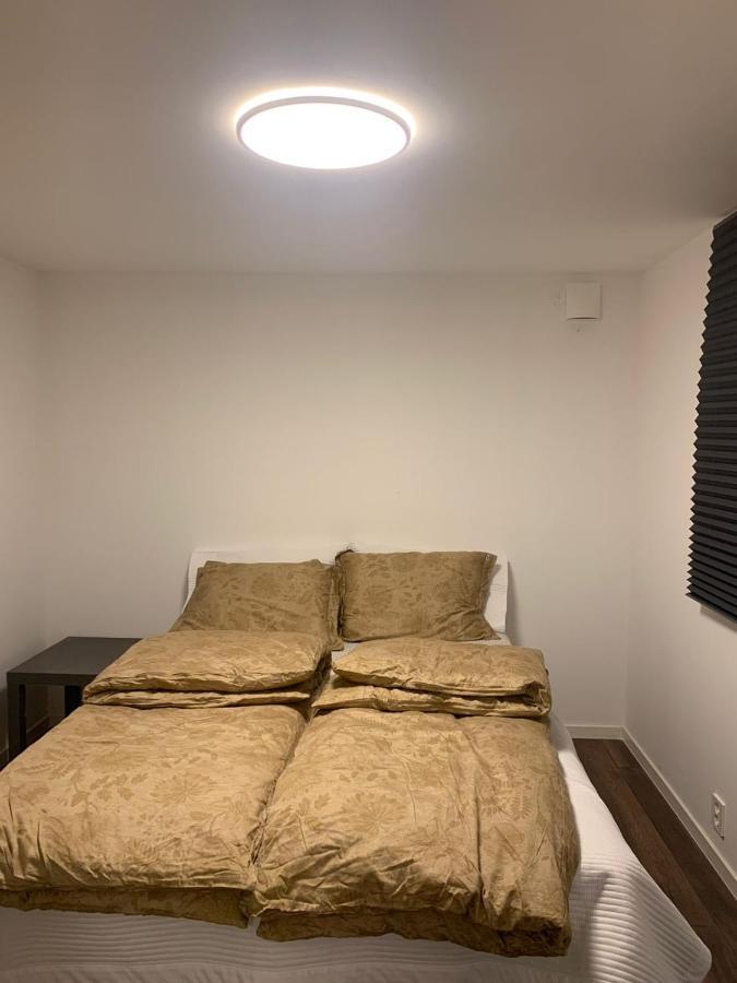 Beautiful 2 Rooms Apartment In Klofta,Near Oslo Airport& Oslo Exteriör bild