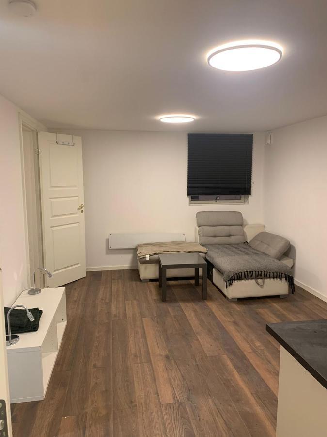 Beautiful 2 Rooms Apartment In Klofta,Near Oslo Airport& Oslo Exteriör bild