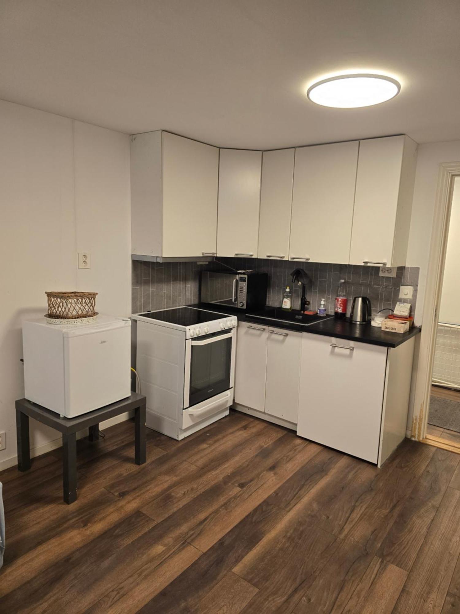 Beautiful 2 Rooms Apartment In Klofta,Near Oslo Airport& Oslo Exteriör bild