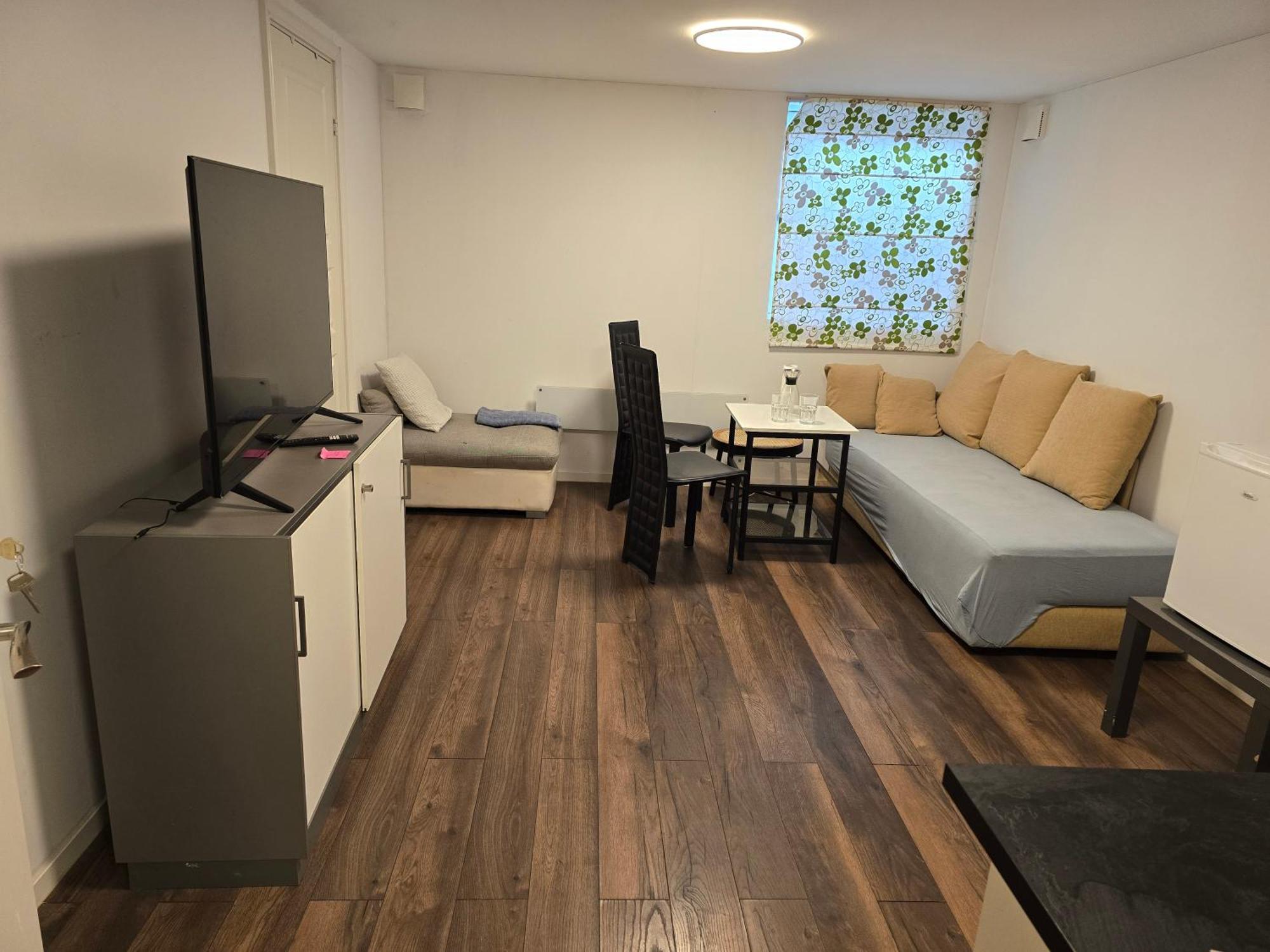Beautiful 2 Rooms Apartment In Klofta,Near Oslo Airport& Oslo Exteriör bild